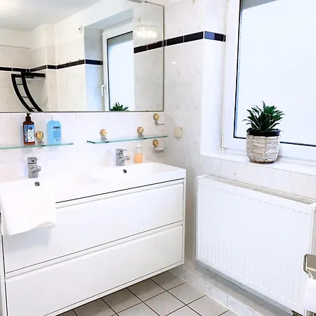 Kompakt & Ruhig - Naehe Messe Homestay Hannover