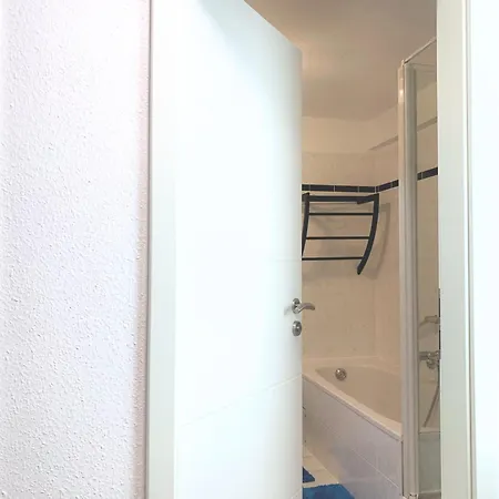 Homestay Kompakt & Ruhig - Naehe Messe *